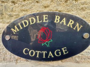 Middle Barn Cottage- click for photo gallery
